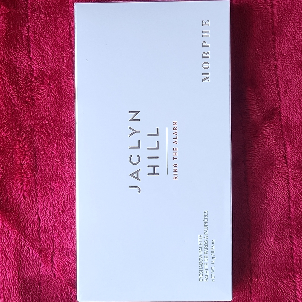 Makeup - Picture 1 of 4